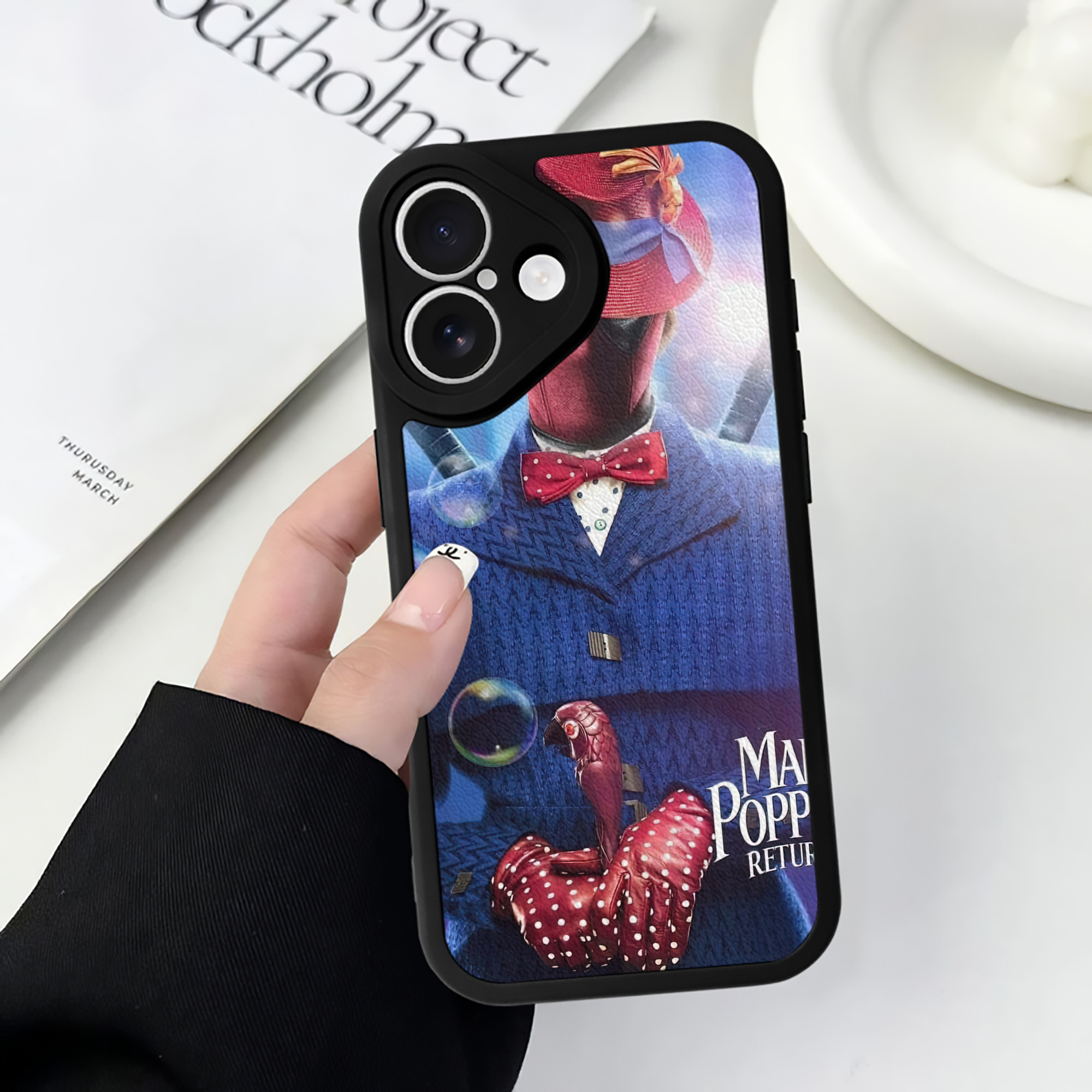 （画像用） Deadpool デッドプール 【iPhone 16シリーズ対応】シリコンスマホケース（レザー調） 材質：シリコン